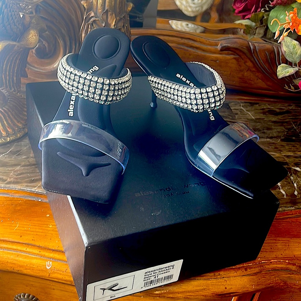 Alexander Wang / size 41. Shimmering evening sandal. 7.5 cm heel
